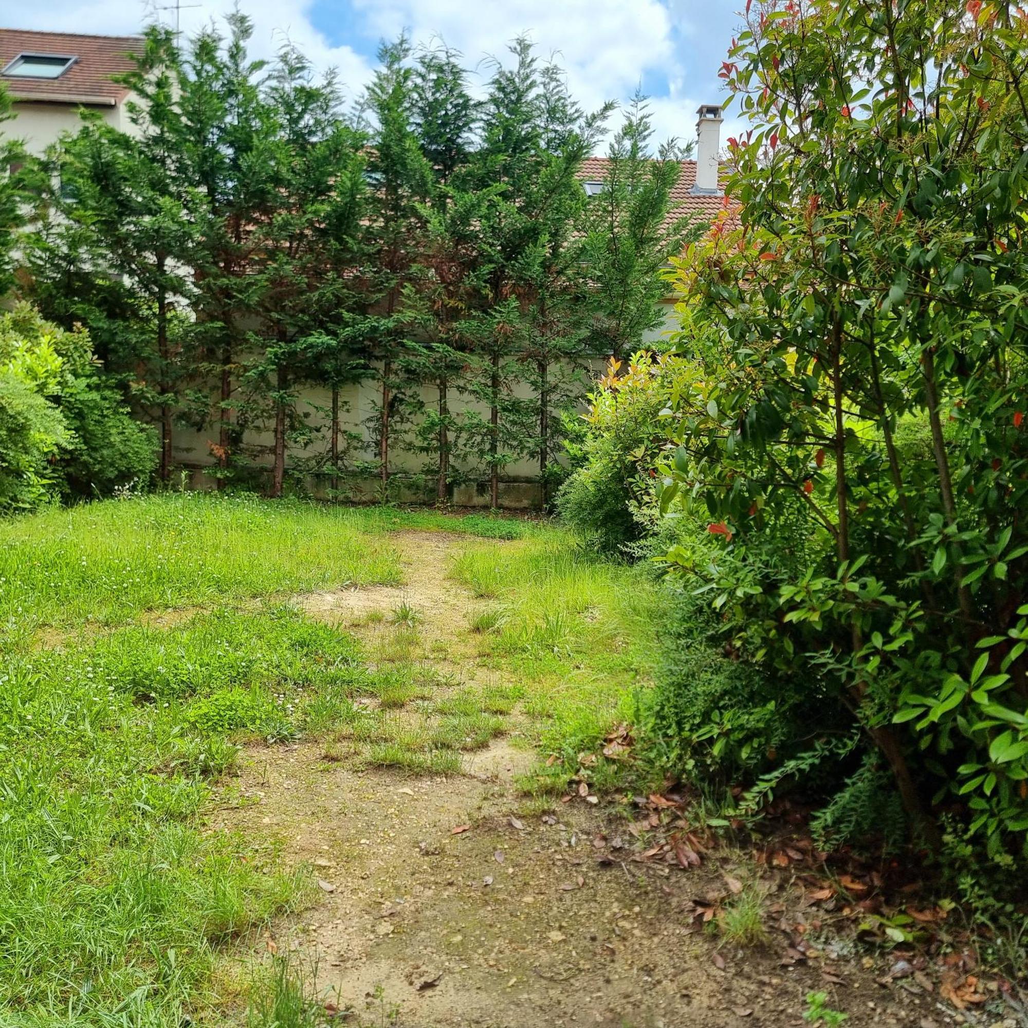 T2 Paris Disneyland Jardin Parking Apartment *